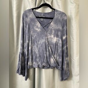 AERIE blue tie dye long sleeve soft and sexy v neck